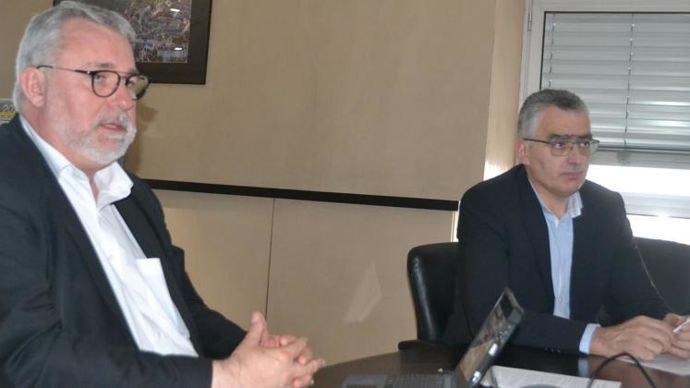 Denis Simon, DG d’Unicor (à g.), et Jean-Claude Virenque, président du groupe, se félicitent des bons résultats enregistrés par le groupe. © UNICOR